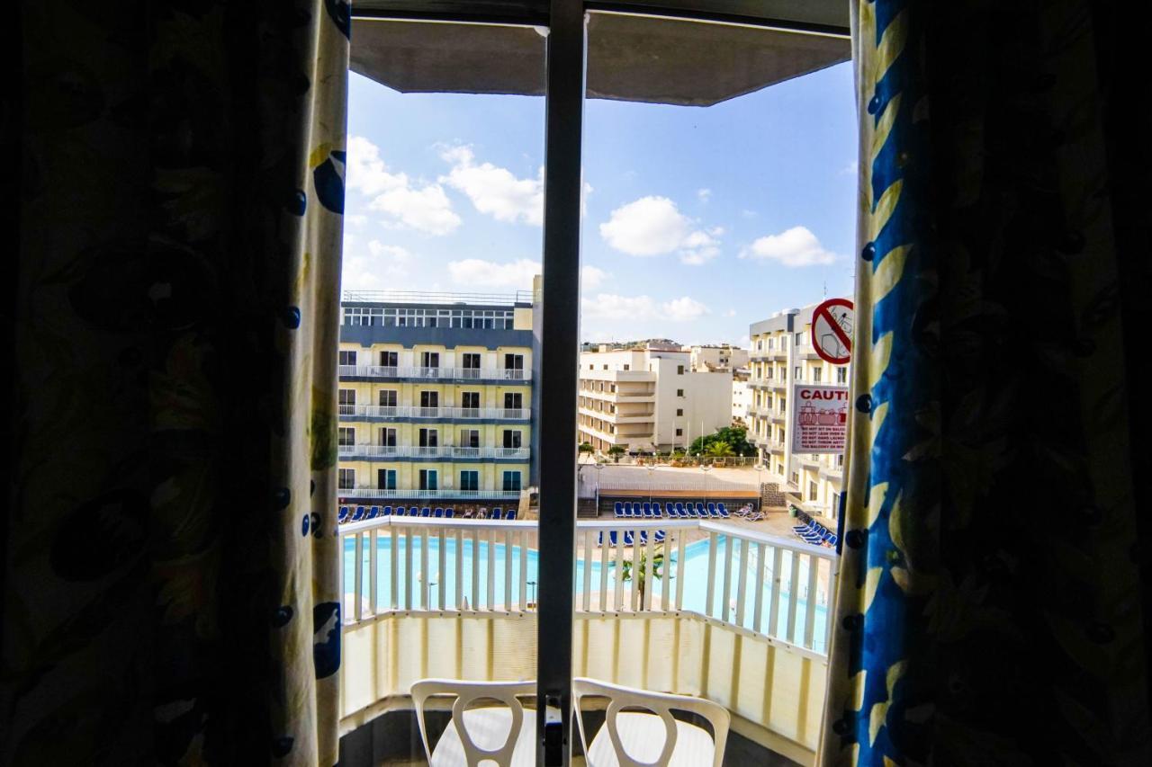 Topaz Hotel St. Paul's Bay Exterior photo